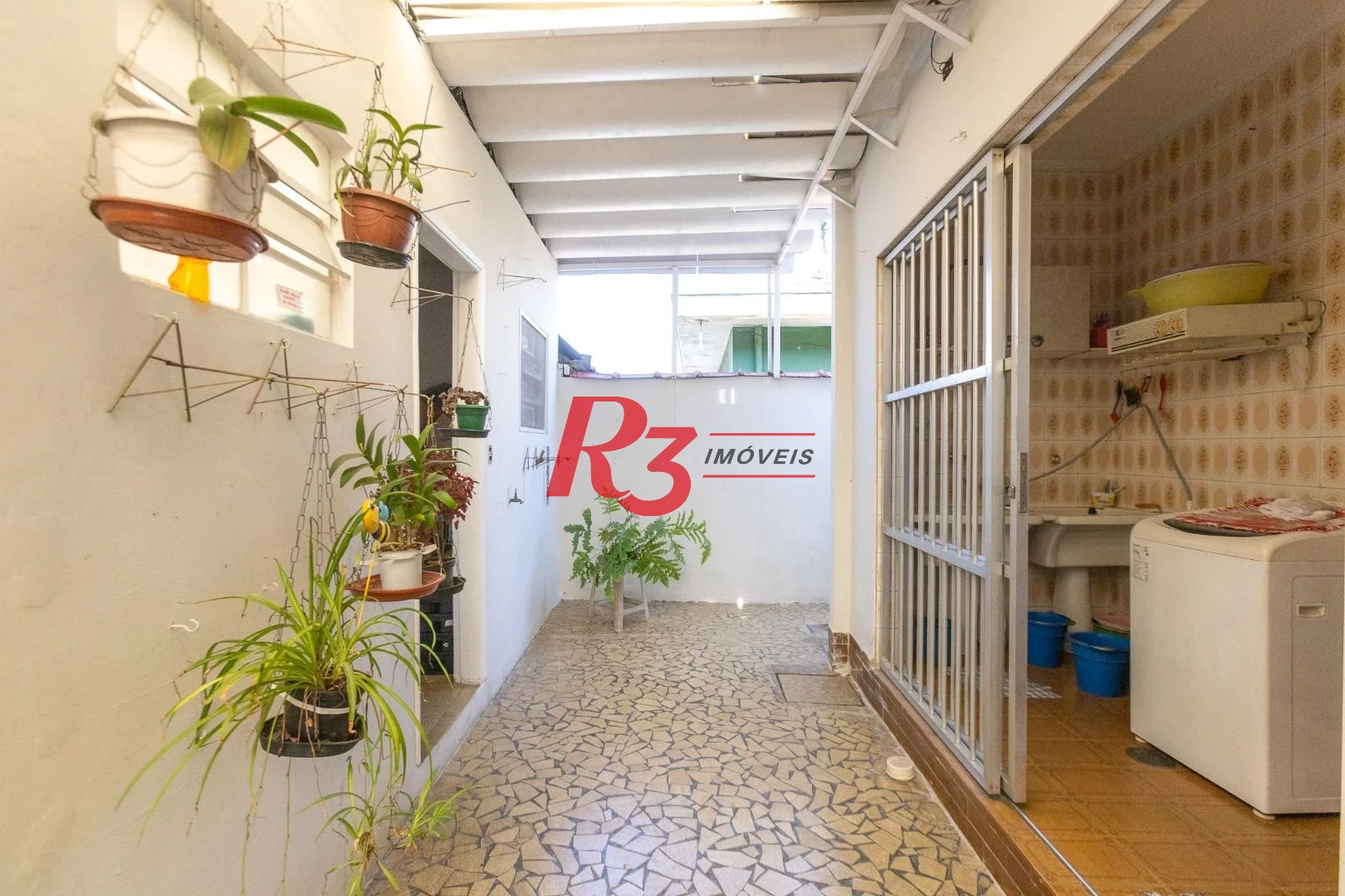 Casa com 3 dormitórios à venda, 320 m² por R$ 720.000,00 - Vila São Jorge - Santos/SP