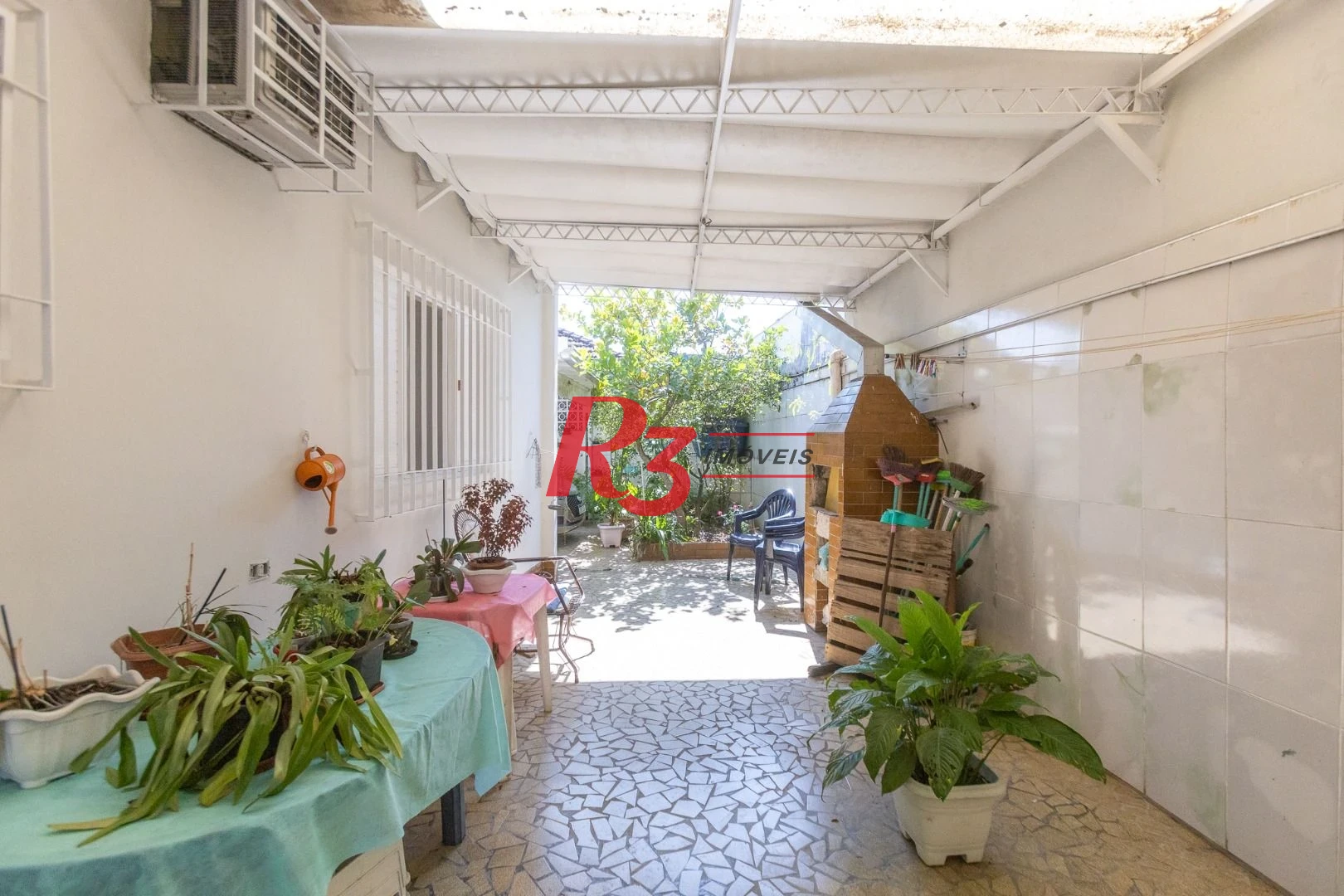 Casa com 3 dormitórios à venda, 320 m² por R$ 720.000,00 - Vila São Jorge - Santos/SP
