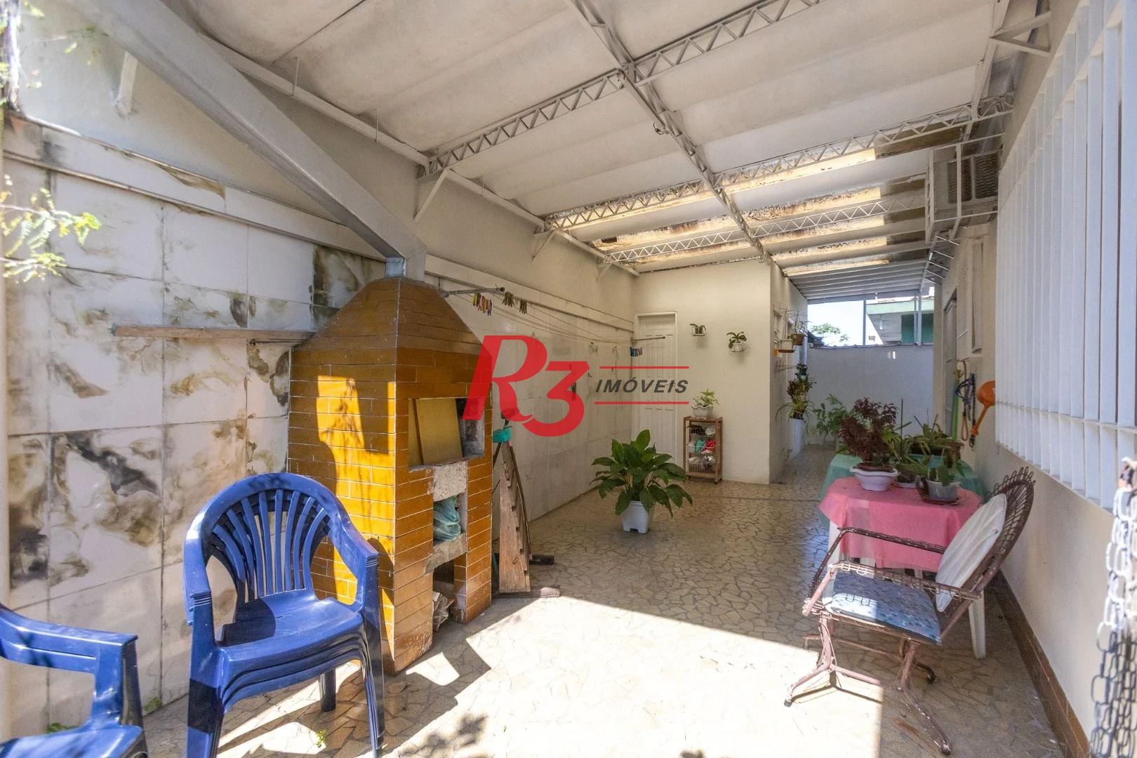 Casa com 3 dormitórios à venda, 320 m² por R$ 720.000,00 - Vila São Jorge - Santos/SP