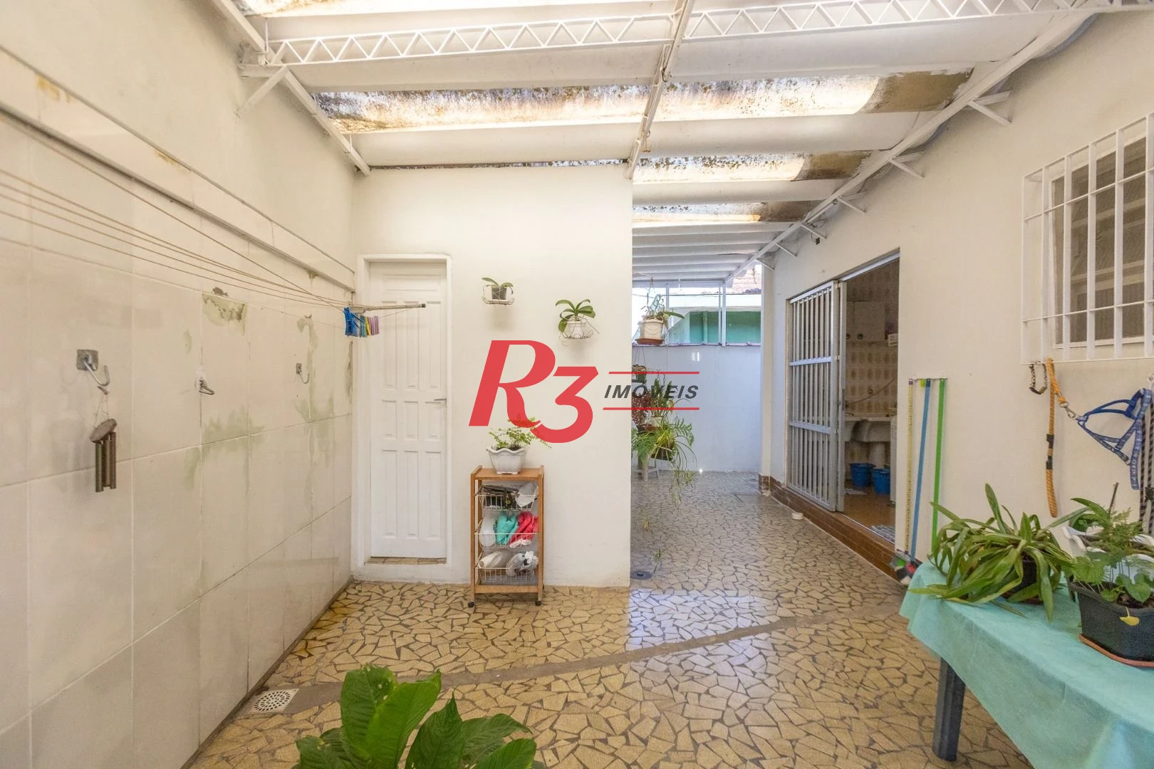 Casa com 3 dormitórios à venda, 320 m² por R$ 720.000,00 - Vila São Jorge - Santos/SP
