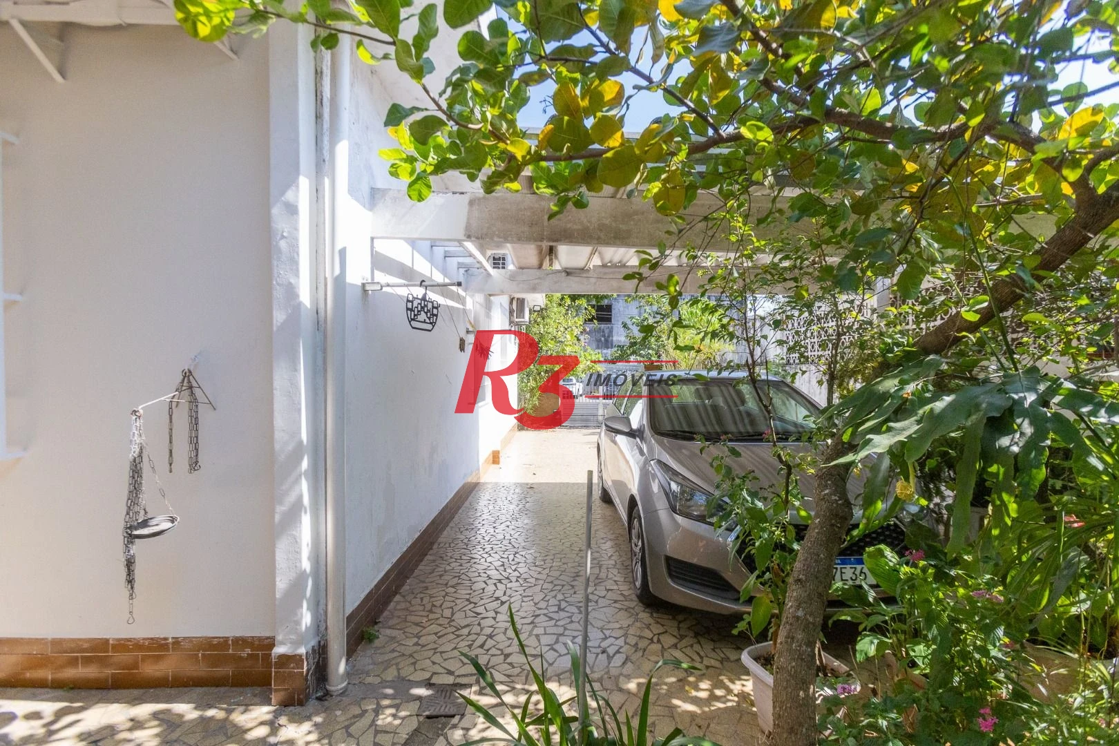 Casa com 3 dormitórios à venda, 320 m² por R$ 720.000,00 - Vila São Jorge - Santos/SP