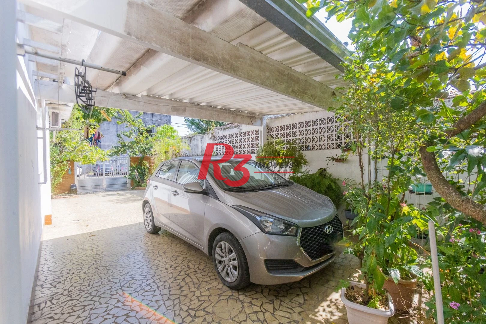 Casa com 3 dormitórios à venda, 320 m² por R$ 720.000,00 - Vila São Jorge - Santos/SP