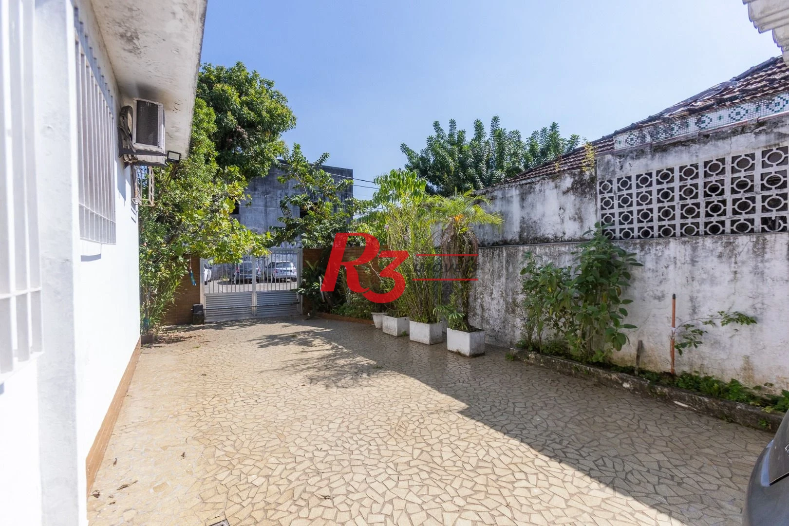 Casa com 3 dormitórios à venda, 320 m² por R$ 720.000,00 - Vila São Jorge - Santos/SP