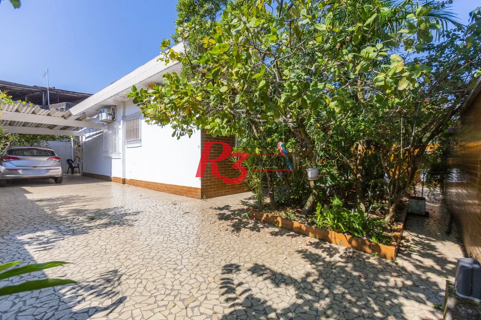 Casa com 3 dormitórios à venda, 320 m² por R$ 720.000,00 - Vila São Jorge - Santos/SP