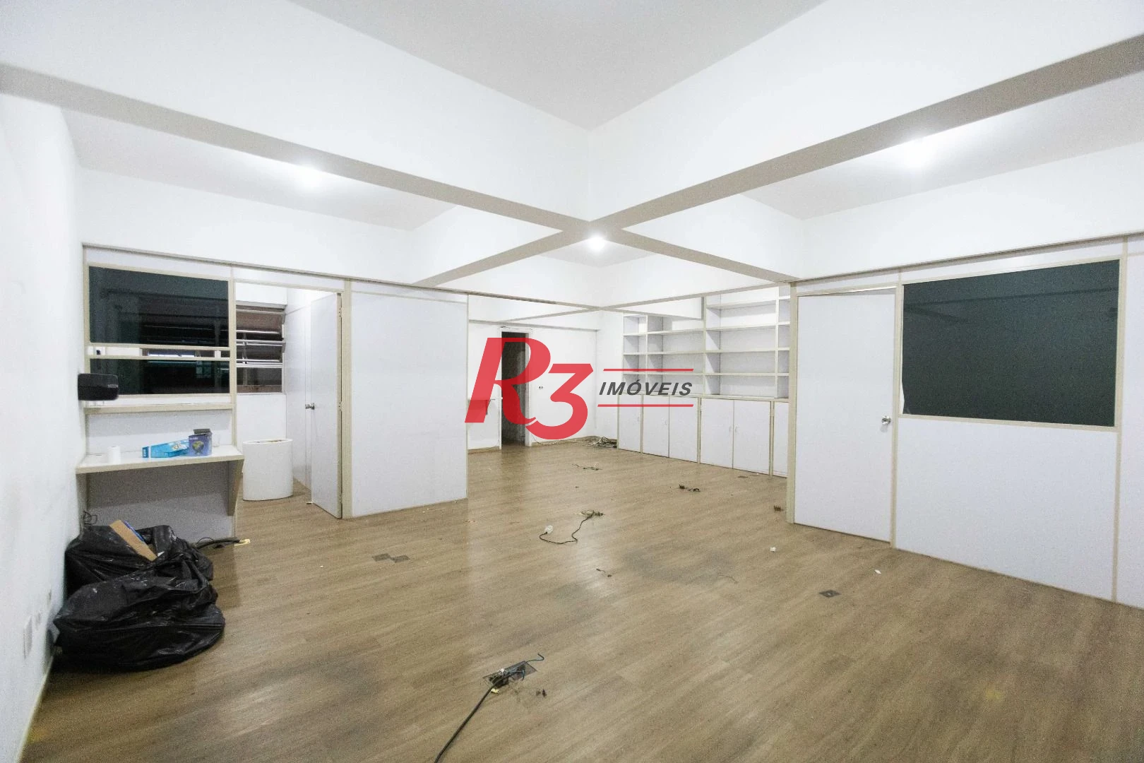 Sala para alugar, 92 m² por R$ 5.000,00/mês - Centro - Santos/SP