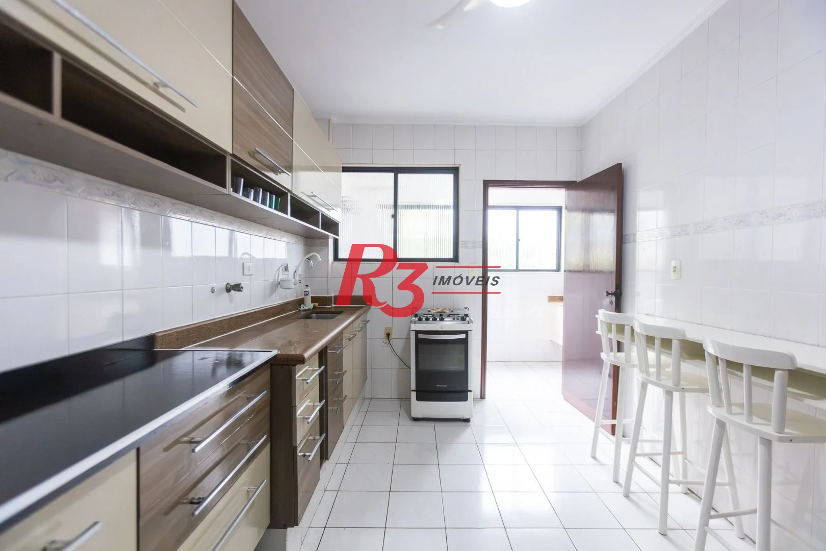 Apartamento com 2 dormitórios para alugar, 90 m² por R$ 4.500,00/mês - Campo Grande - Santos/SP