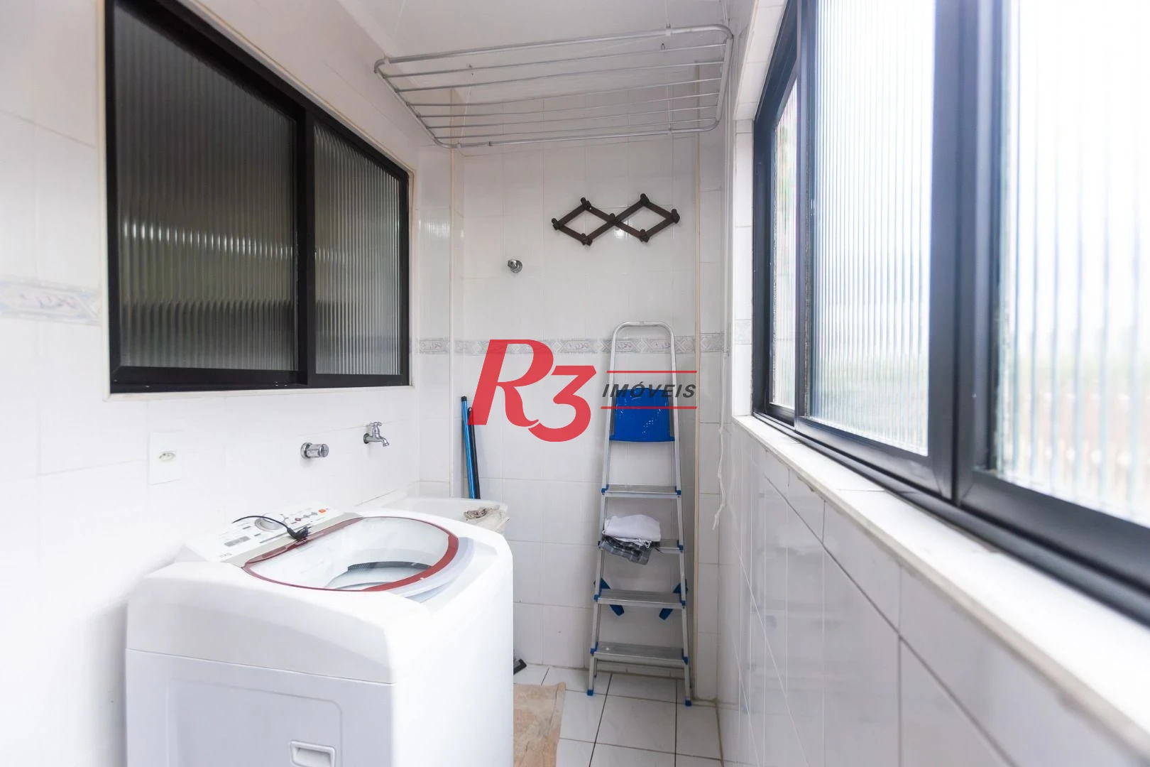 Apartamento com 2 dormitórios para alugar, 90 m² por R$ 4.500,00/mês - Campo Grande - Santos/SP