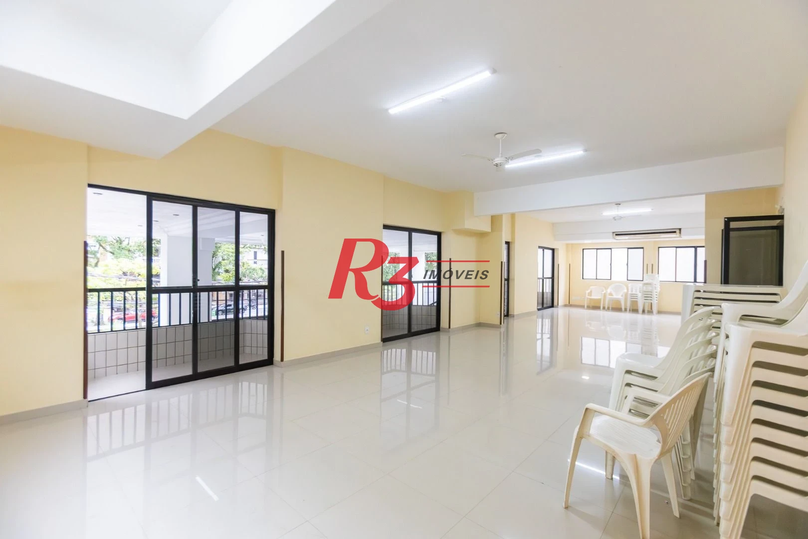 Apartamento com 2 dormitórios para alugar, 90 m² por R$ 4.500,00/mês - Campo Grande - Santos/SP