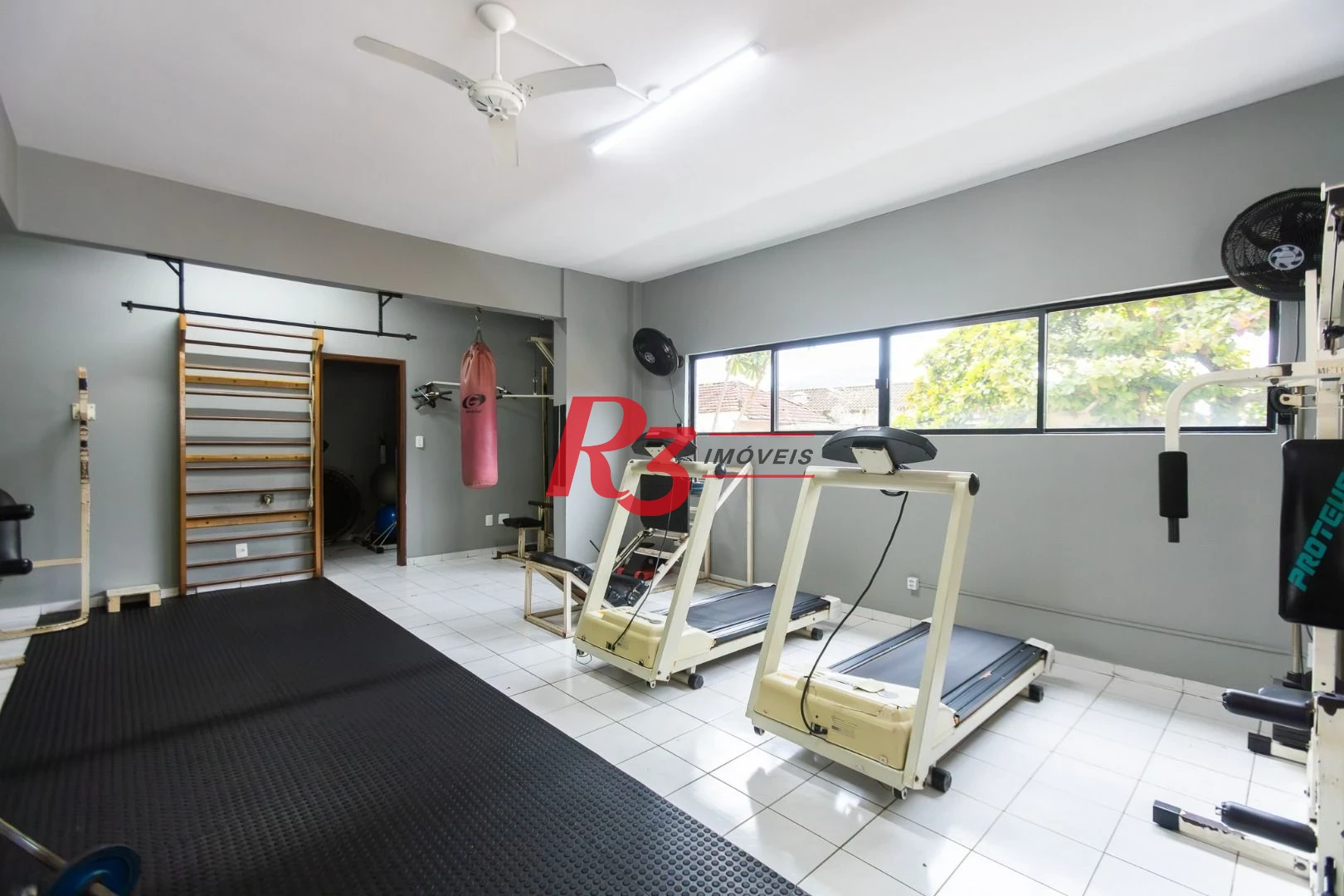 Apartamento com 2 dormitórios para alugar, 90 m² por R$ 4.500,00/mês - Campo Grande - Santos/SP