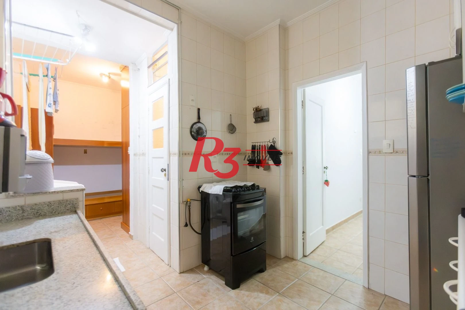 Apartamento com 2 dormitórios à venda, 84 m² por R$ 850.000,00 - Embaré - Santos/SP