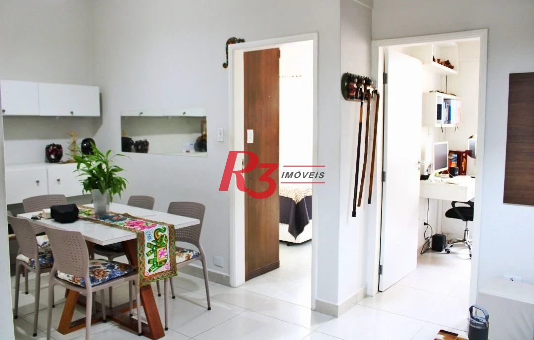 Apartamento com 2 dormitórios à venda, 68 m² por R$ 650.000,00 - José Menino - Santos/SP