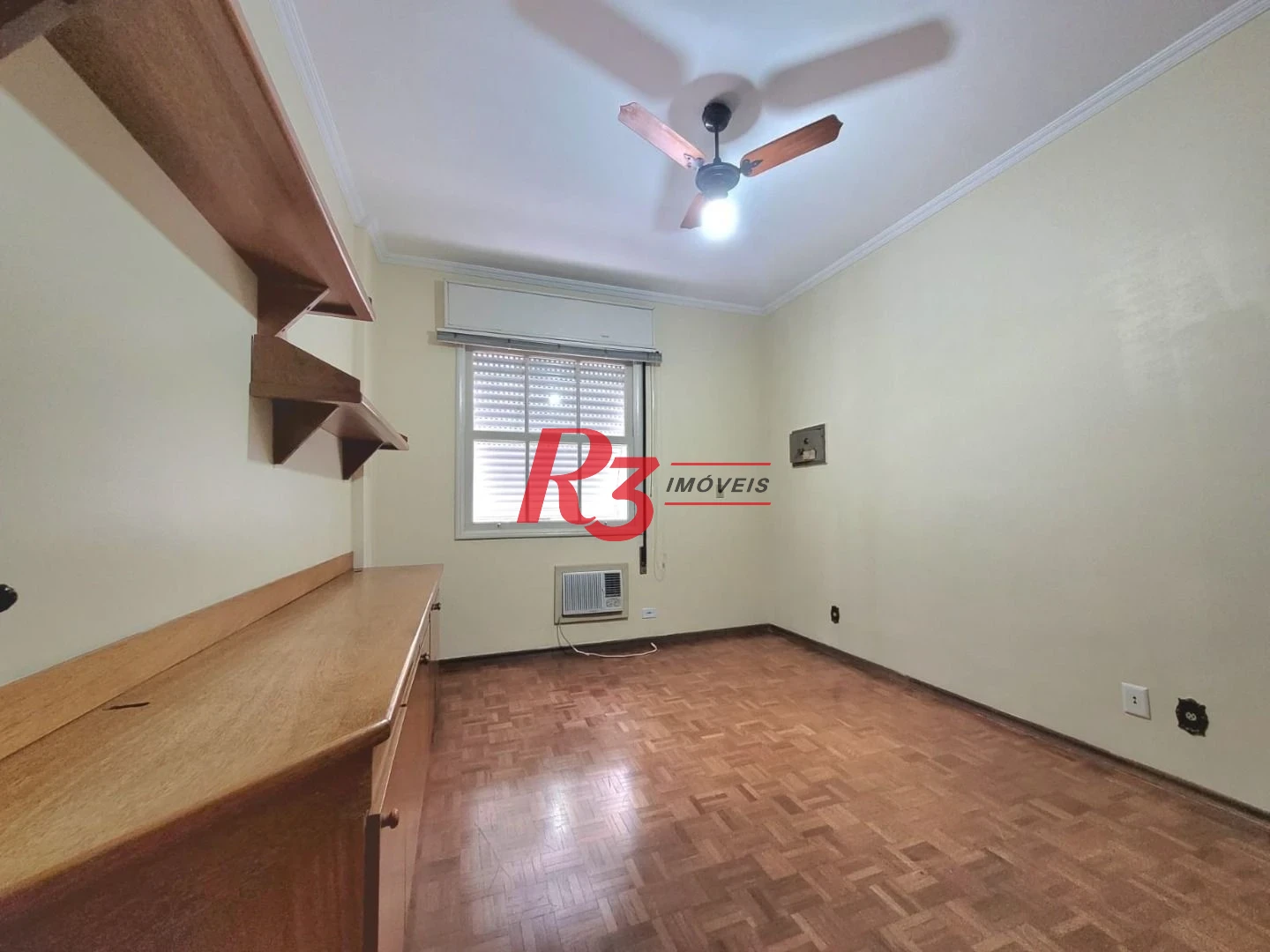 Apartamento com 3 dormitórios à venda, 144 m² por R$ 730.000,00 - Boqueirão - Santos/SP