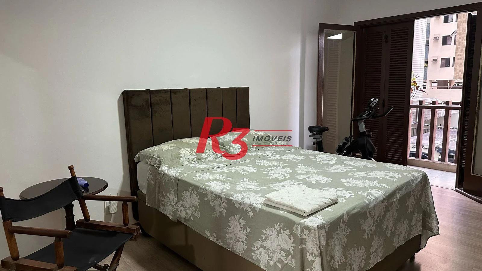 Apartamento com 3 dormitórios à venda, 240 m² por R$ 1.900.000,00 - Pompéia - Santos/SP