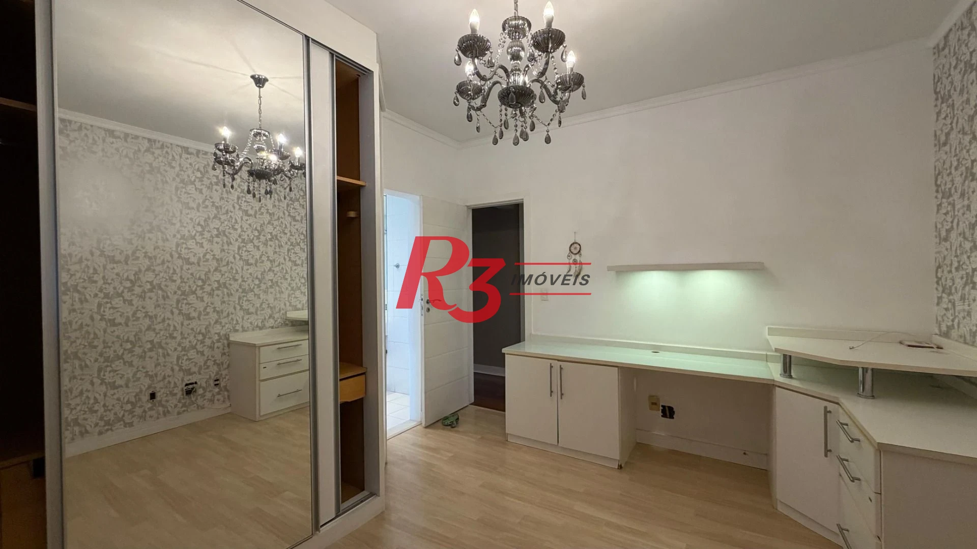 Apartamento com 4 dormitórios à venda, 184 m² por R$ 1.590.000,00 - Boqueirão - Santos/SP
