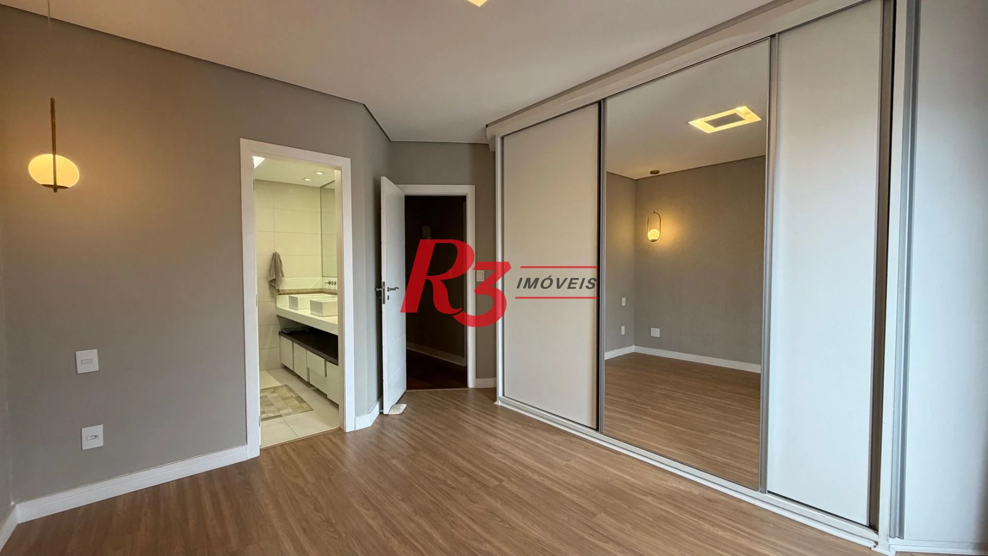 Apartamento com 4 dormitórios à venda, 184 m² por R$ 1.590.000,00 - Boqueirão - Santos/SP
