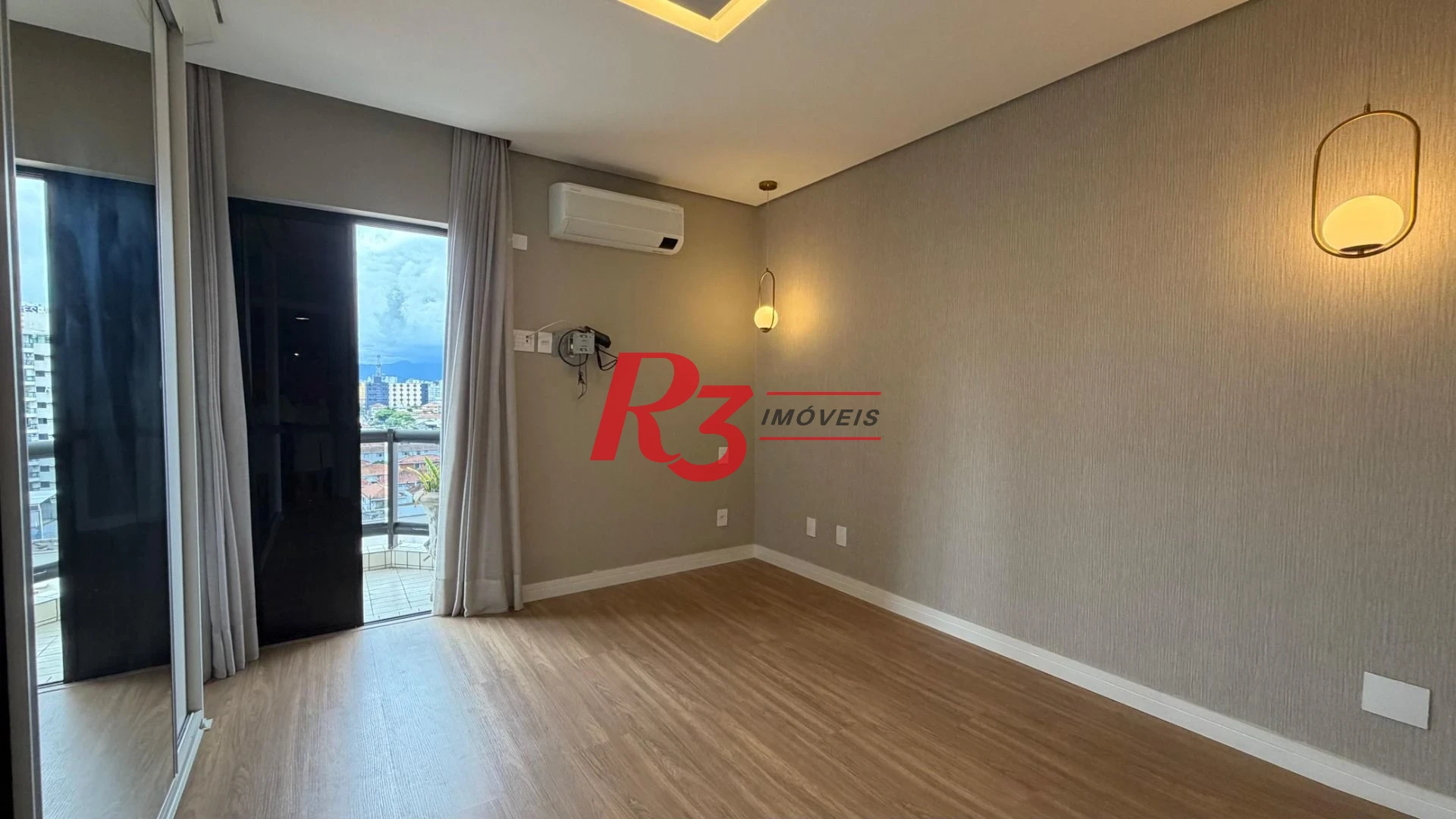 Apartamento com 4 dormitórios à venda, 184 m² por R$ 1.590.000,00 - Boqueirão - Santos/SP