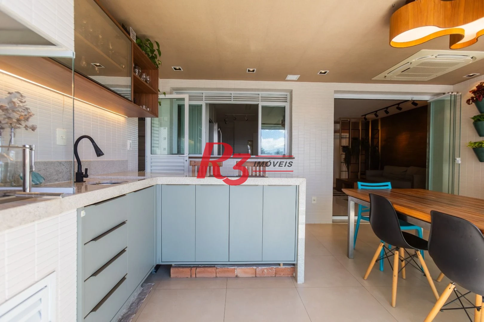 Apartamento com 3 dormitórios à venda, 155 m² por R$ 2.759.000,00 - Ponta da Praia - Santos/SP