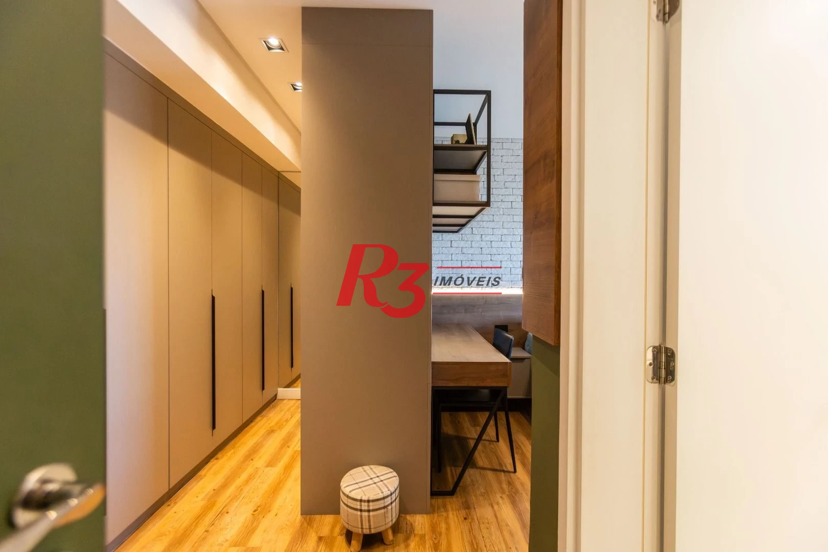 Apartamento com 3 dormitórios à venda, 155 m² por R$ 2.759.000,00 - Ponta da Praia - Santos/SP