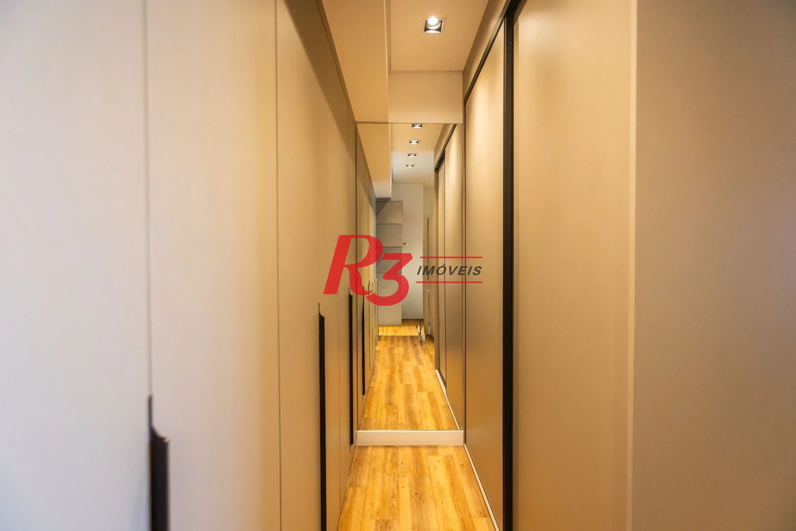 Apartamento com 3 dormitórios à venda, 155 m² por R$ 2.759.000,00 - Ponta da Praia - Santos/SP