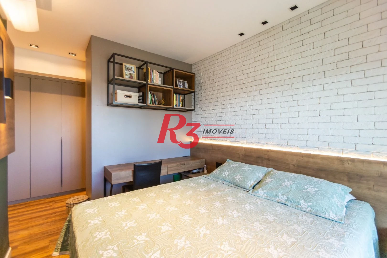Apartamento com 3 dormitórios à venda, 155 m² por R$ 2.759.000,00 - Ponta da Praia - Santos/SP