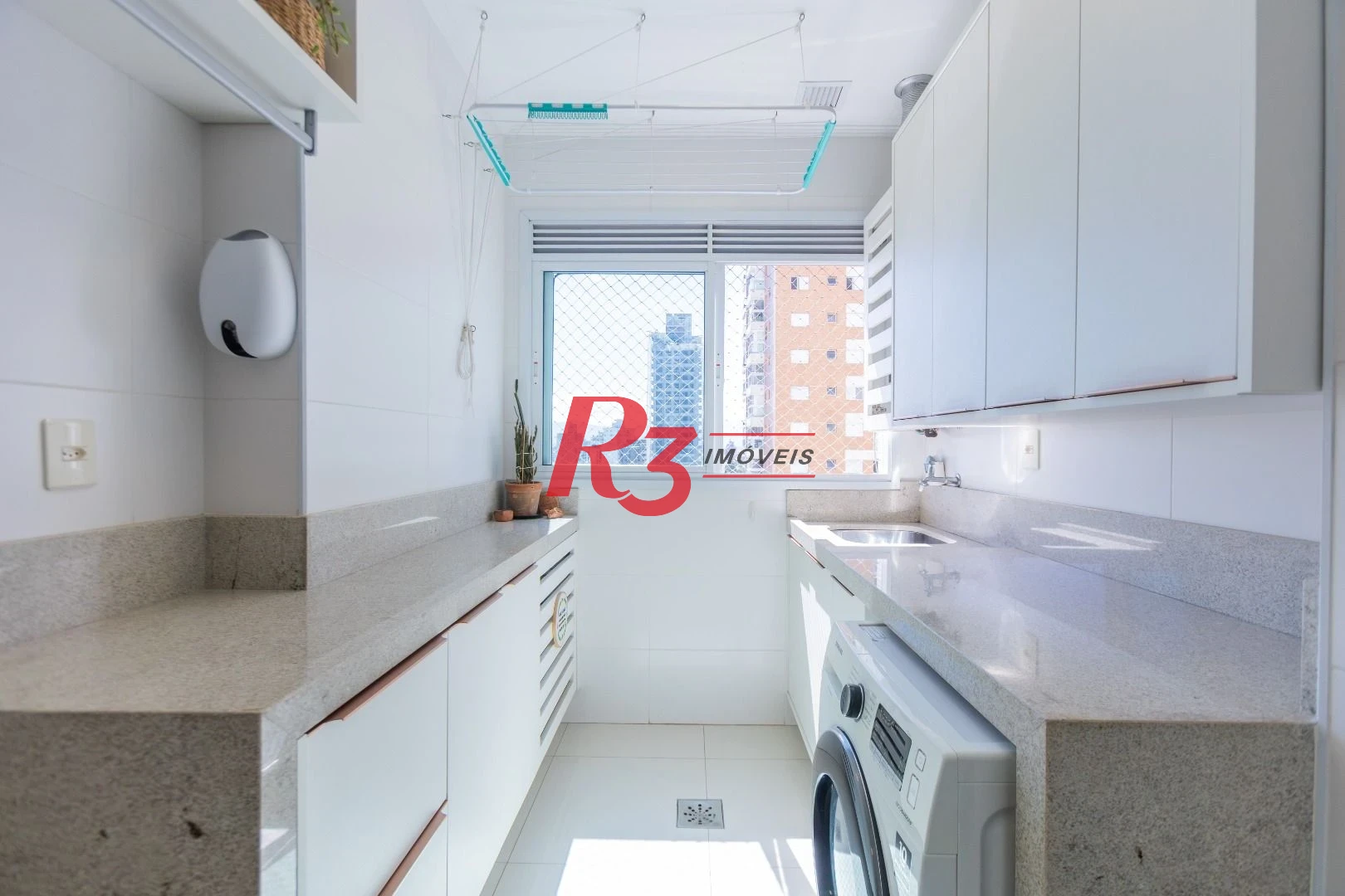 Apartamento com 3 dormitórios à venda, 155 m² por R$ 2.759.000,00 - Ponta da Praia - Santos/SP
