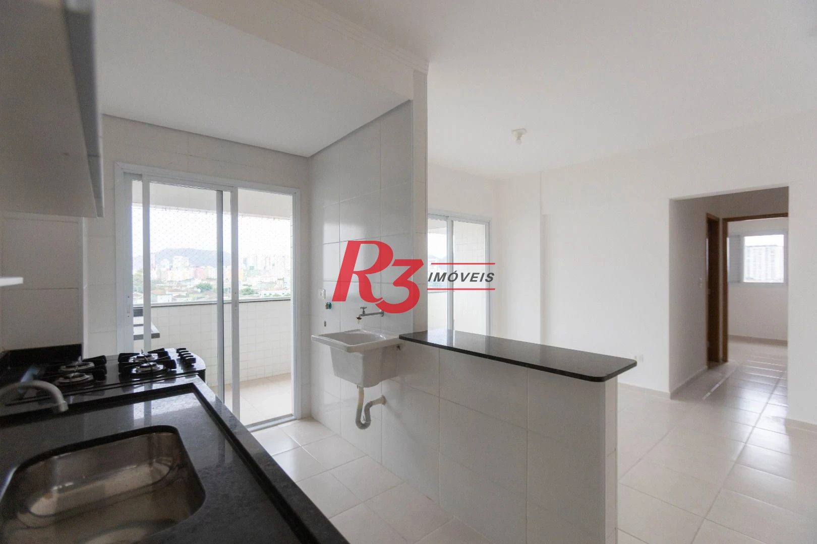 Apartamento com 2 dormitórios à venda, 61 m² por R$ 540.000,00 - Macuco - Santos/SP