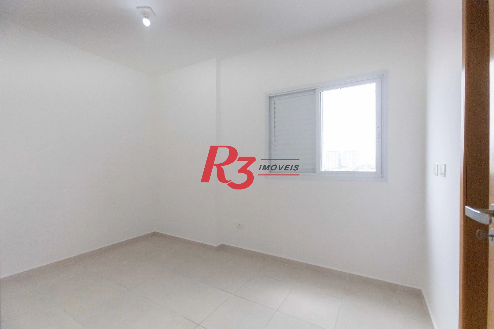 Apartamento com 2 dormitórios à venda, 61 m² por R$ 540.000,00 - Macuco - Santos/SP
