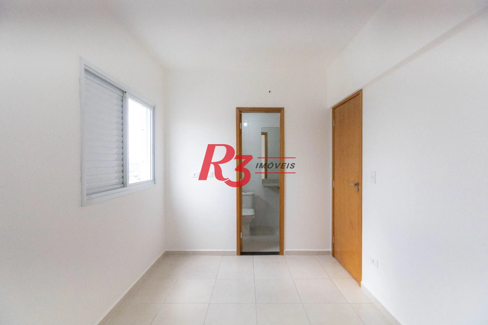 Apartamento com 2 dormitórios à venda, 61 m² por R$ 540.000,00 - Macuco - Santos/SP