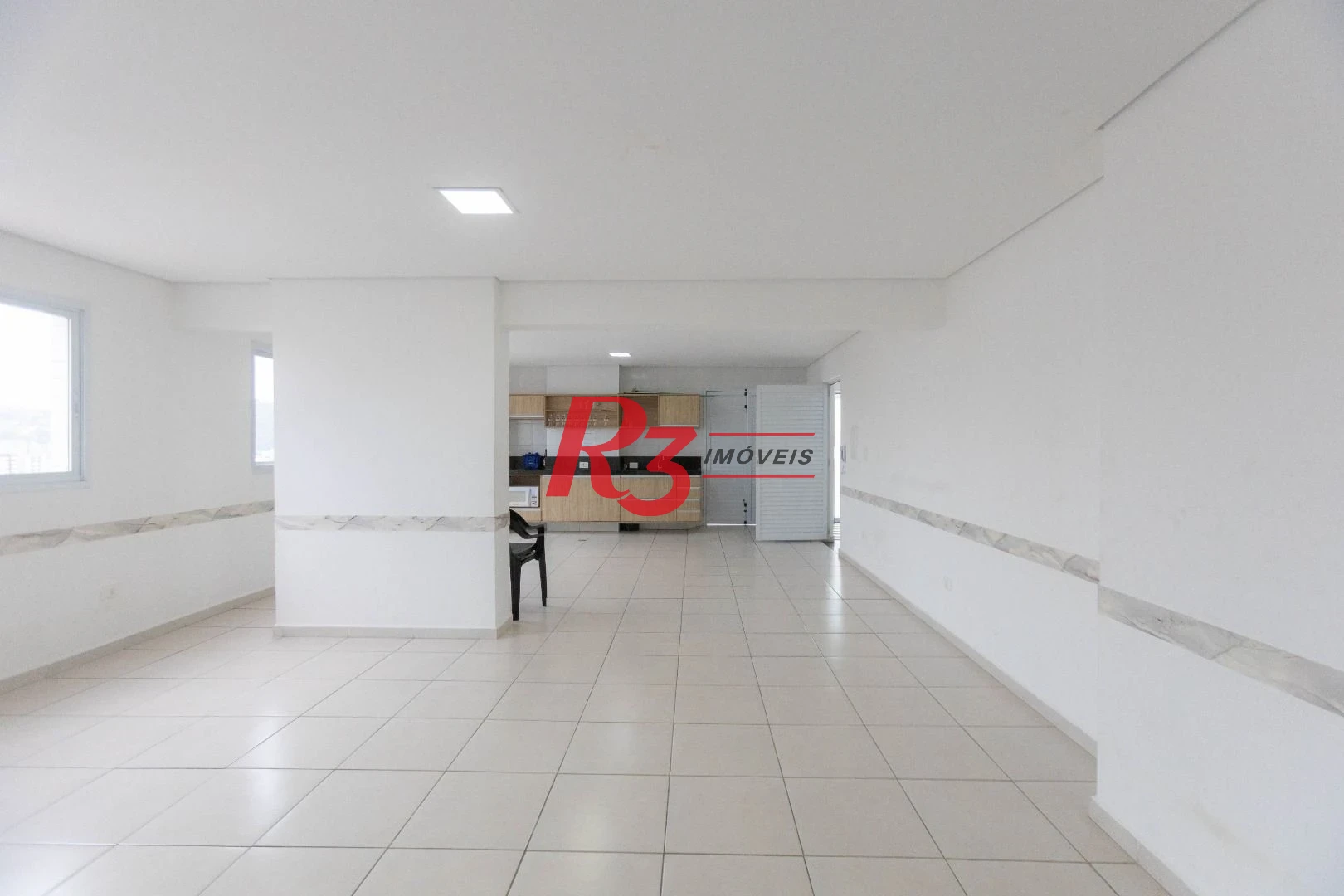 Apartamento com 2 dormitórios à venda, 61 m² por R$ 540.000,00 - Macuco - Santos/SP