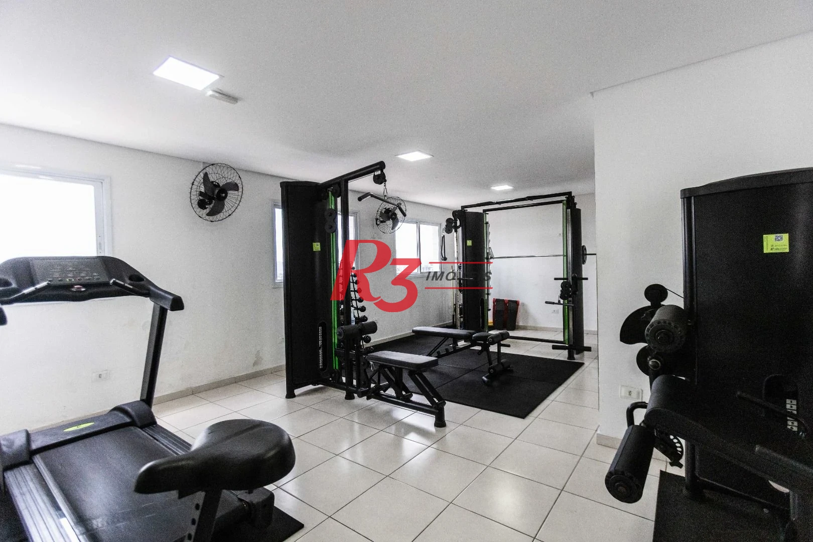 Apartamento com 2 dormitórios à venda, 61 m² por R$ 540.000,00 - Macuco - Santos/SP