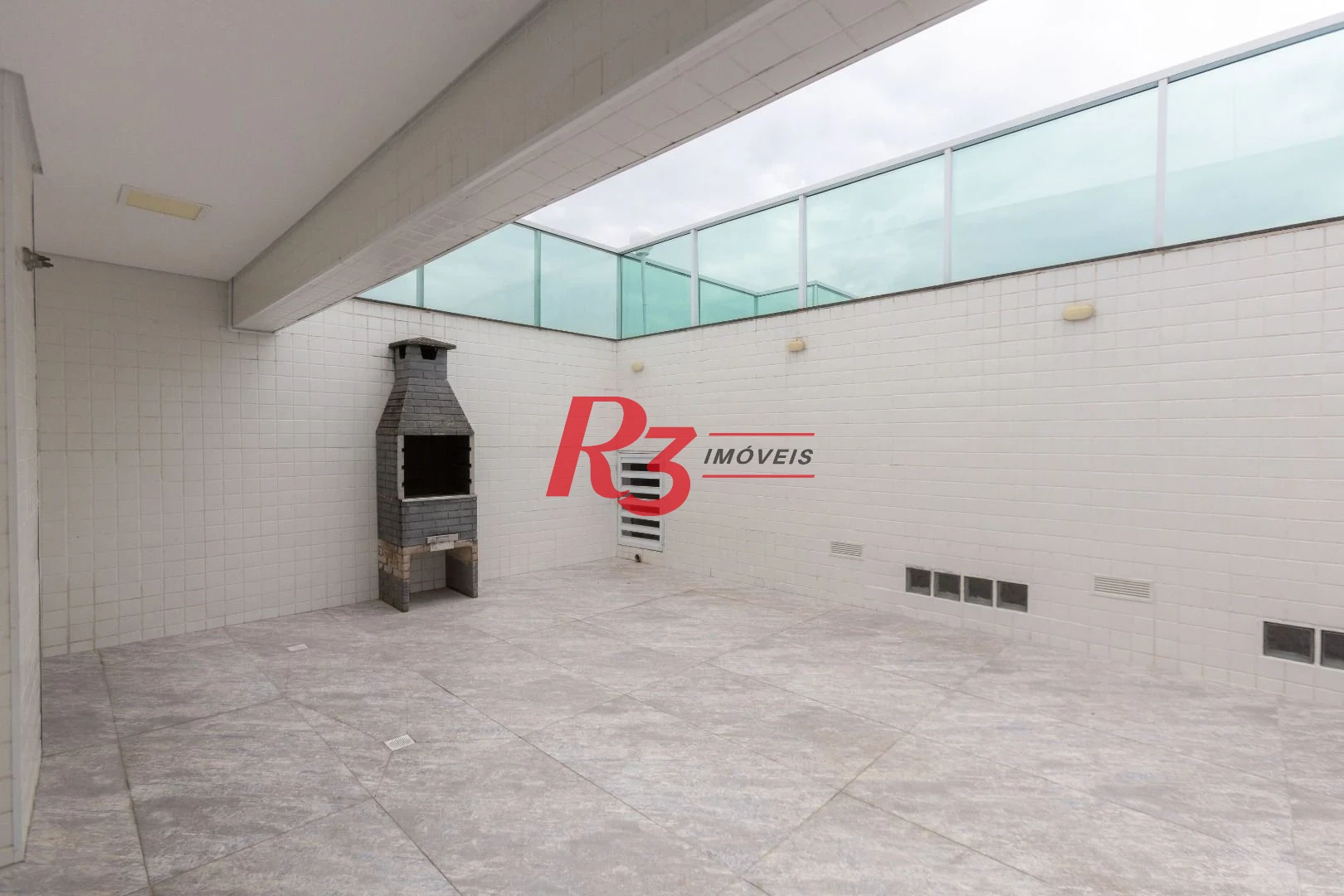 Apartamento com 2 dormitórios à venda, 61 m² por R$ 540.000,00 - Macuco - Santos/SP