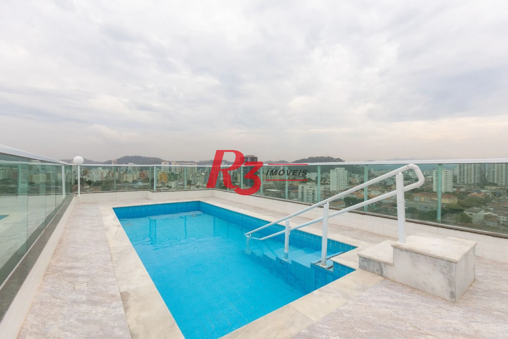Apartamento com 2 dormitórios à venda, 61 m² por R$ 540.000,00 - Macuco - Santos/SP