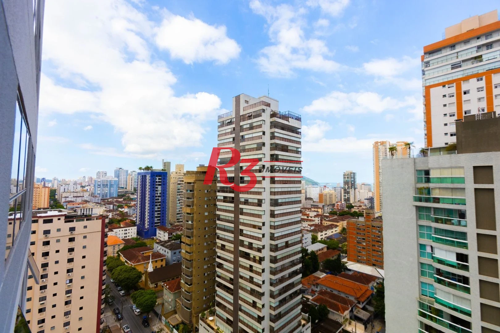 Apartamento com 2 dormitórios à venda, 72 m² por R$ 1.030.000,00 - Embaré - Santos/SP