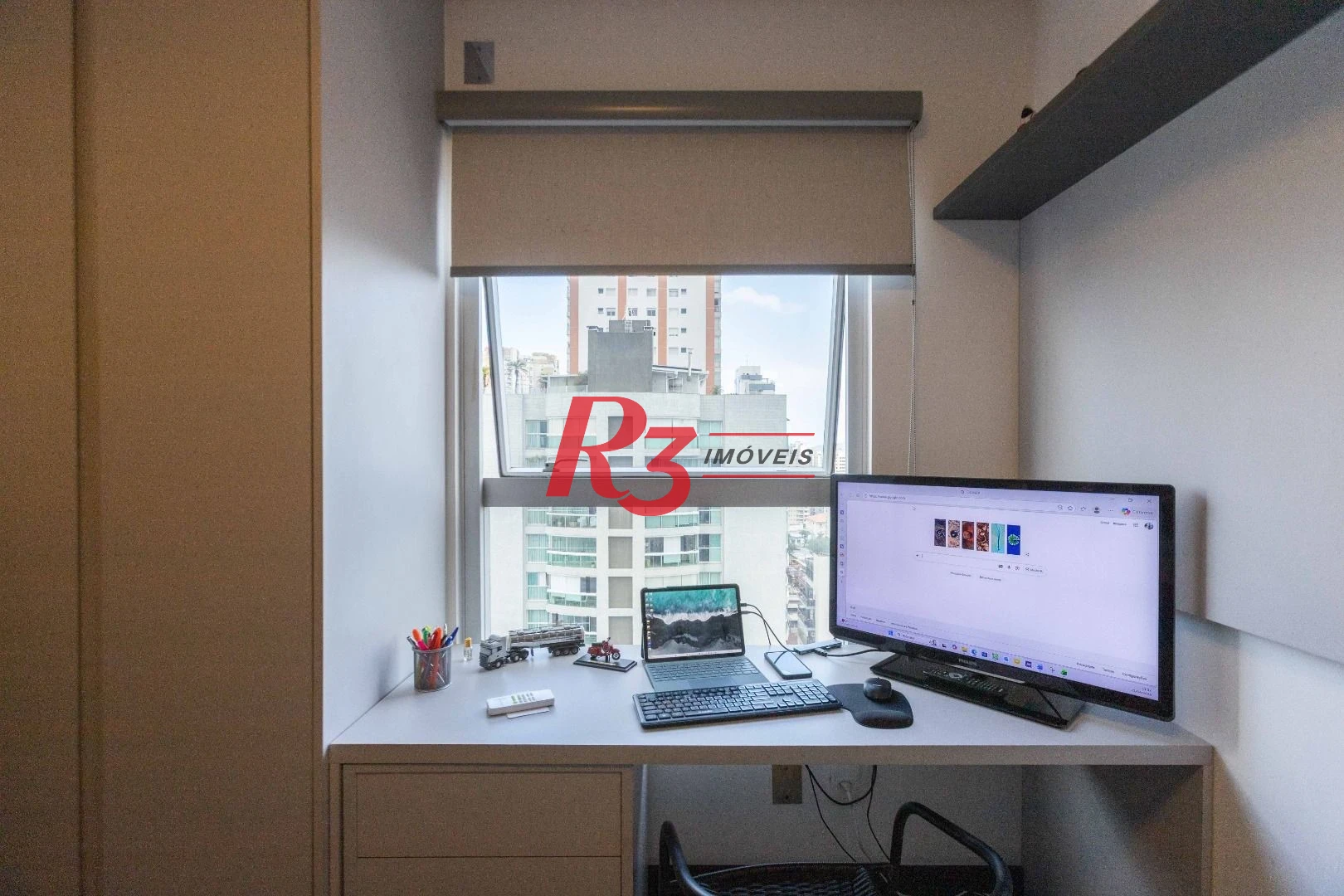 Apartamento com 2 dormitórios à venda, 72 m² por R$ 1.030.000,00 - Embaré - Santos/SP