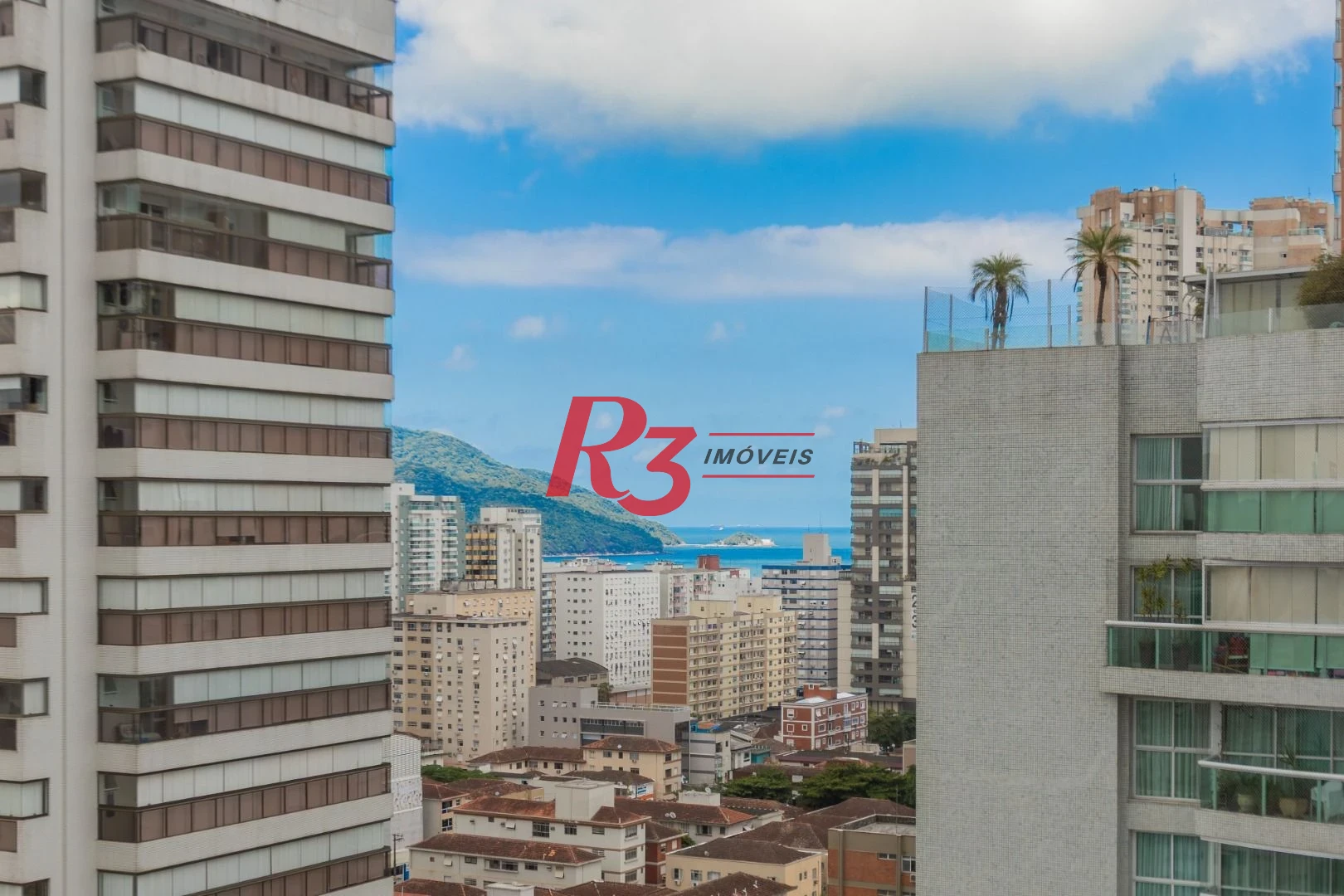 Apartamento com 2 dormitórios à venda, 72 m² por R$ 1.030.000,00 - Embaré - Santos/SP