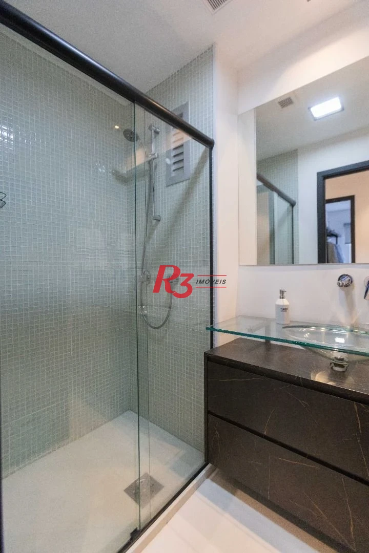 Apartamento com 2 dormitórios à venda, 72 m² por R$ 1.030.000,00 - Embaré - Santos/SP