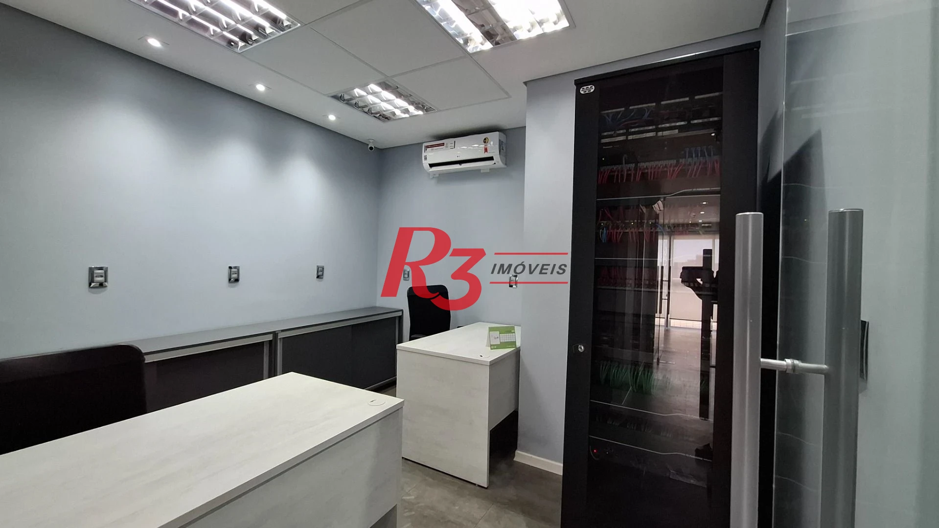 Sala (meia laje) à venda, 340 m² PORTEIRA FECHADA por R$ 4.000.000 - Vila Matias - Santos/SP