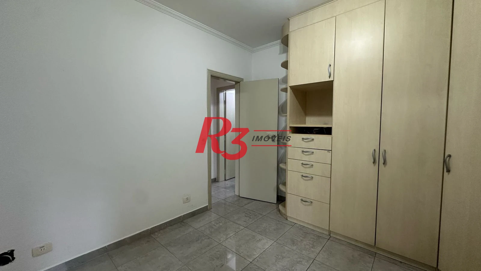 Apartamento com 3 dormitórios à venda, 141 m² por R$ 1.250.000,00 - Pompéia - Santos/SP