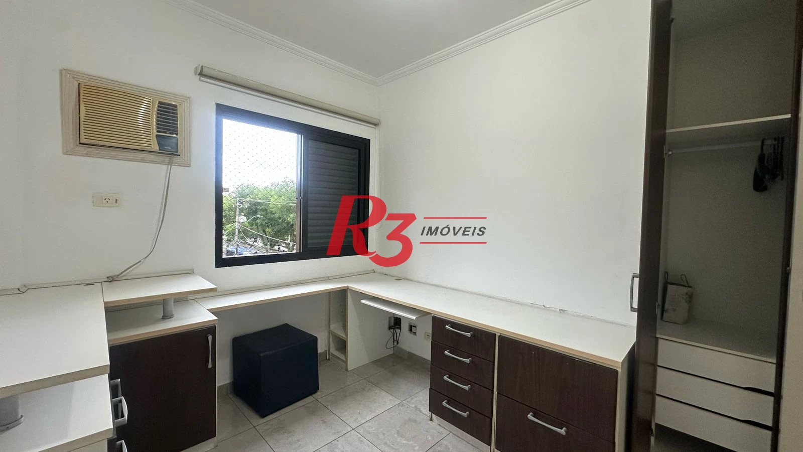Apartamento com 3 dormitórios à venda, 141 m² por R$ 1.250.000,00 - Pompéia - Santos/SP