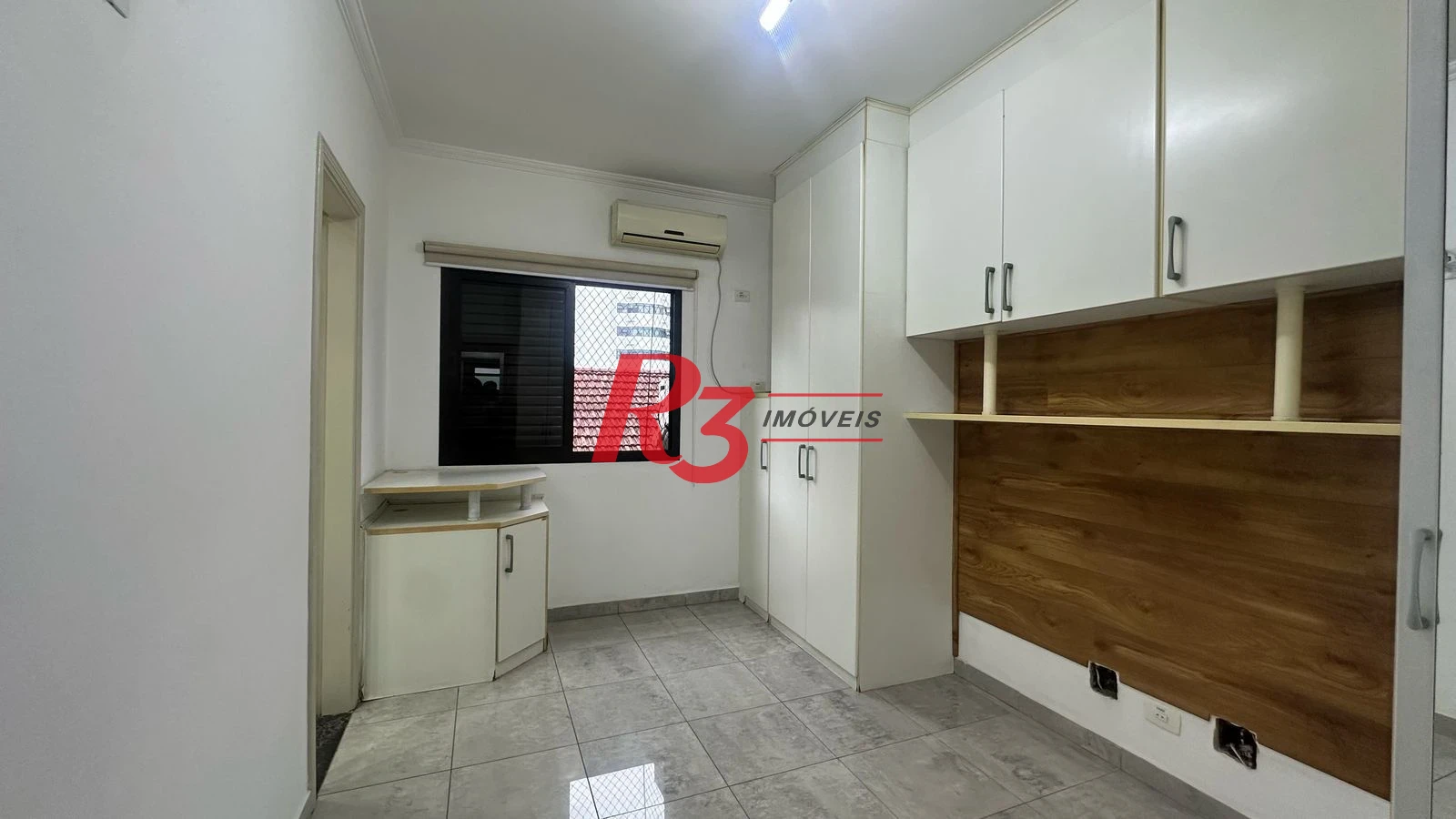 Apartamento com 3 dormitórios à venda, 141 m² por R$ 1.250.000,00 - Pompéia - Santos/SP