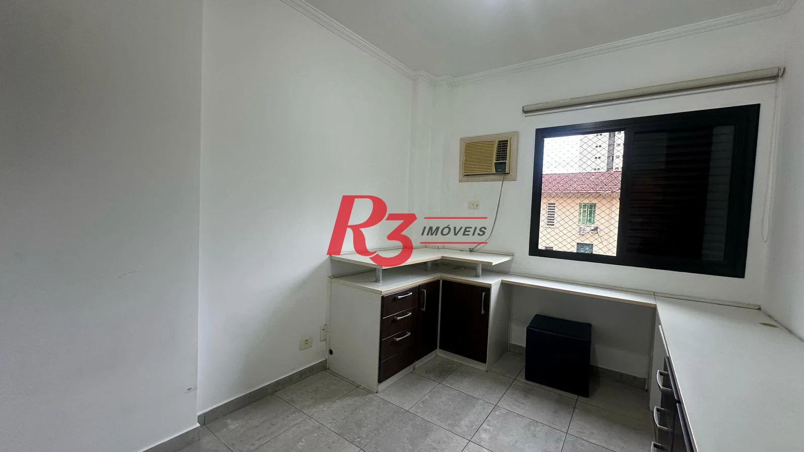 Apartamento com 3 dormitórios à venda, 141 m² por R$ 1.250.000,00 - Pompéia - Santos/SP