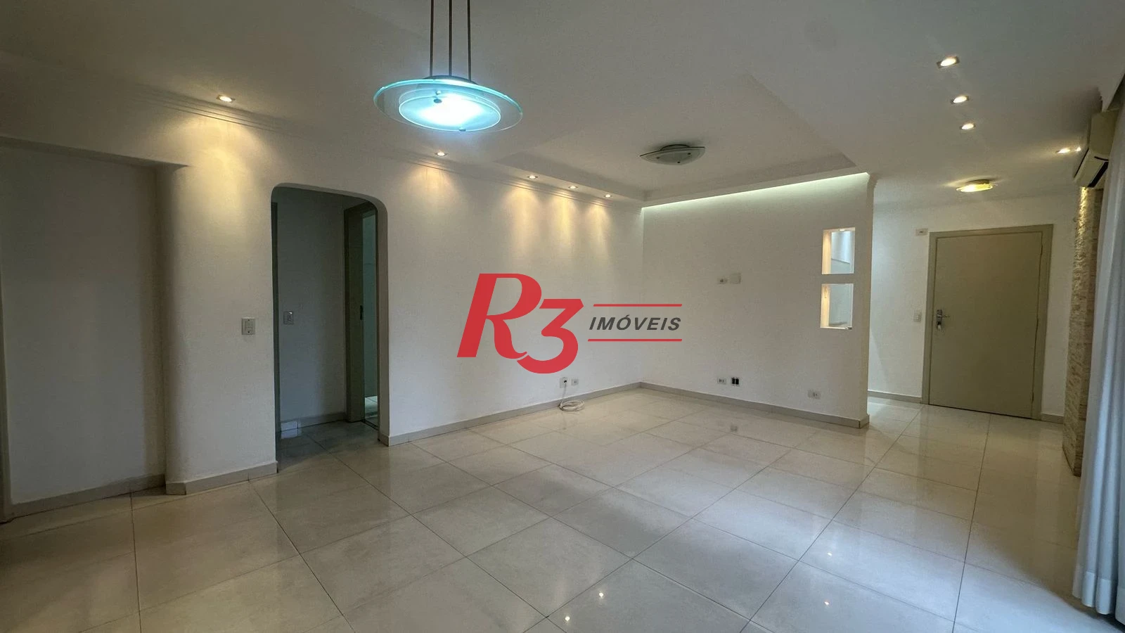 Apartamento com 3 dormitórios à venda, 141 m² por R$ 1.250.000,00 - Pompéia - Santos/SP