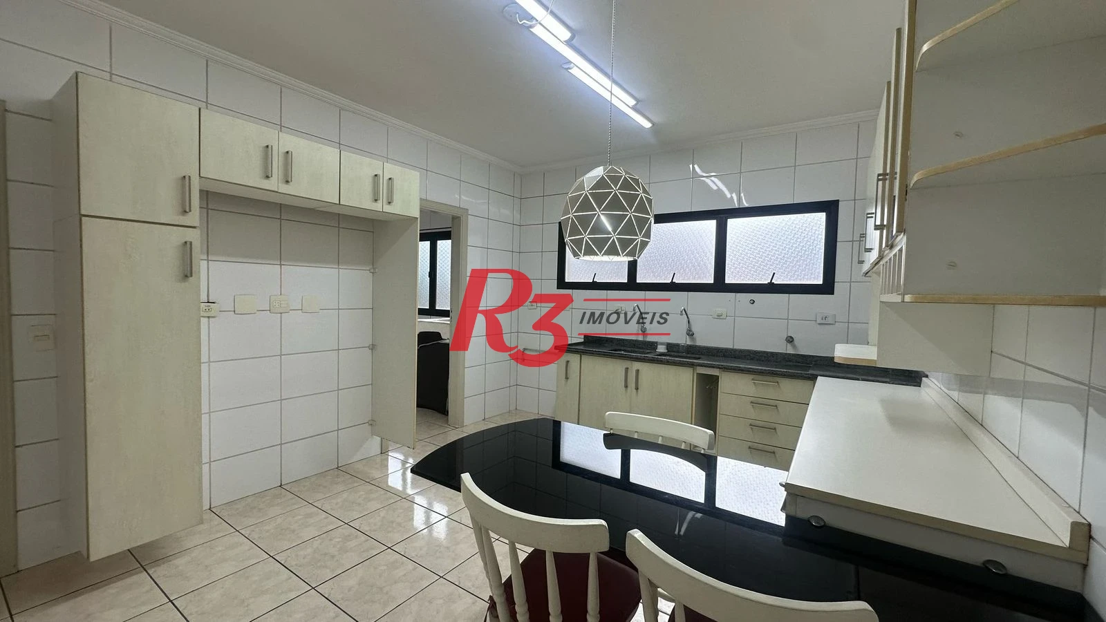 Apartamento com 3 dormitórios à venda, 141 m² por R$ 1.250.000,00 - Pompéia - Santos/SP