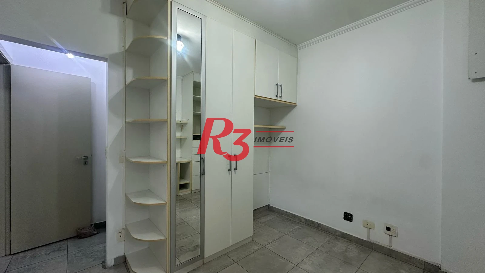 Apartamento com 3 dormitórios à venda, 141 m² por R$ 1.250.000,00 - Pompéia - Santos/SP