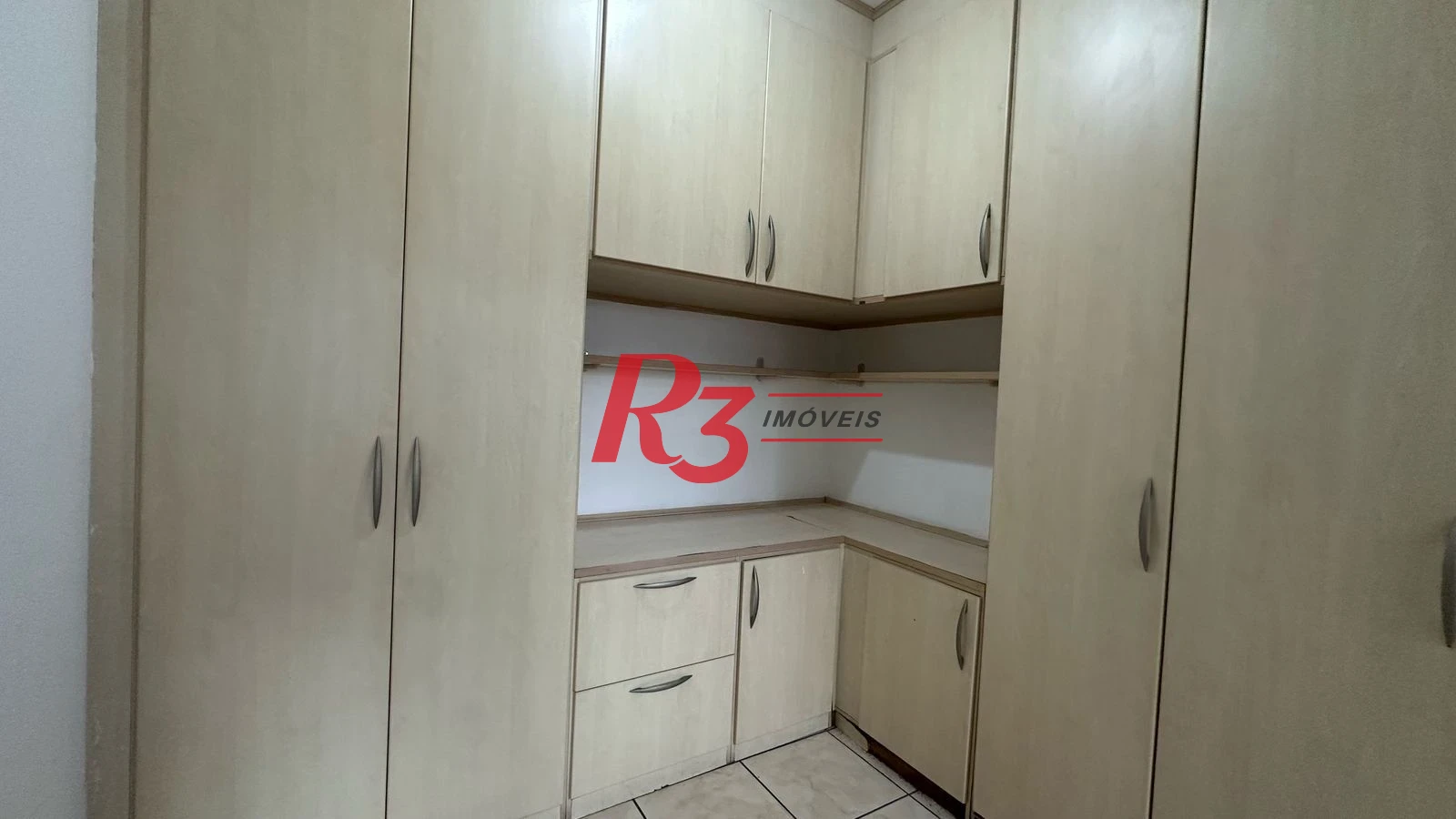 Apartamento com 3 dormitórios à venda, 141 m² por R$ 1.250.000,00 - Pompéia - Santos/SP