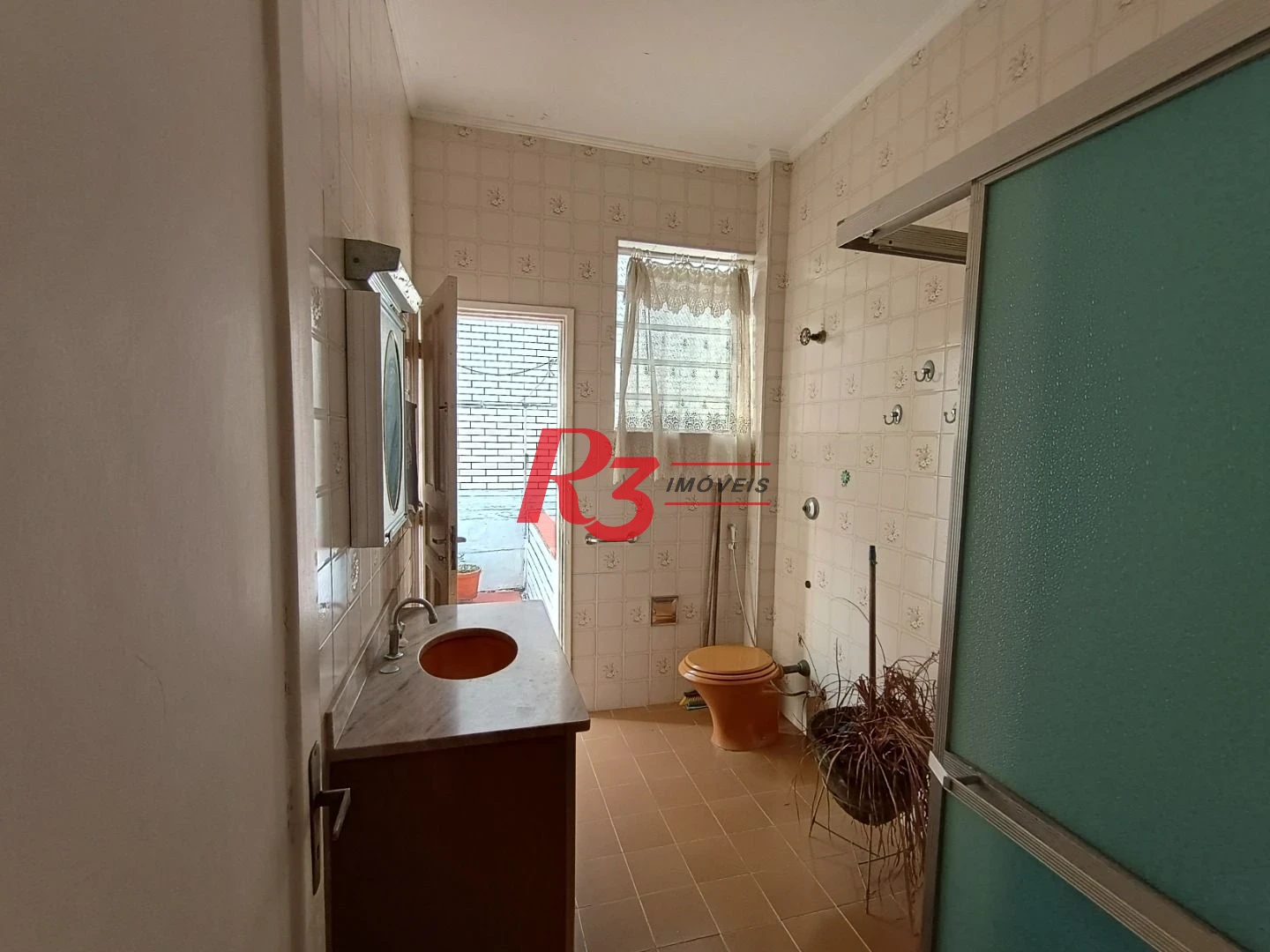 Casa com 2 dormitórios à venda, 120 m² por R$ 500.000,00 - Vila Valença - São Vicente/SP