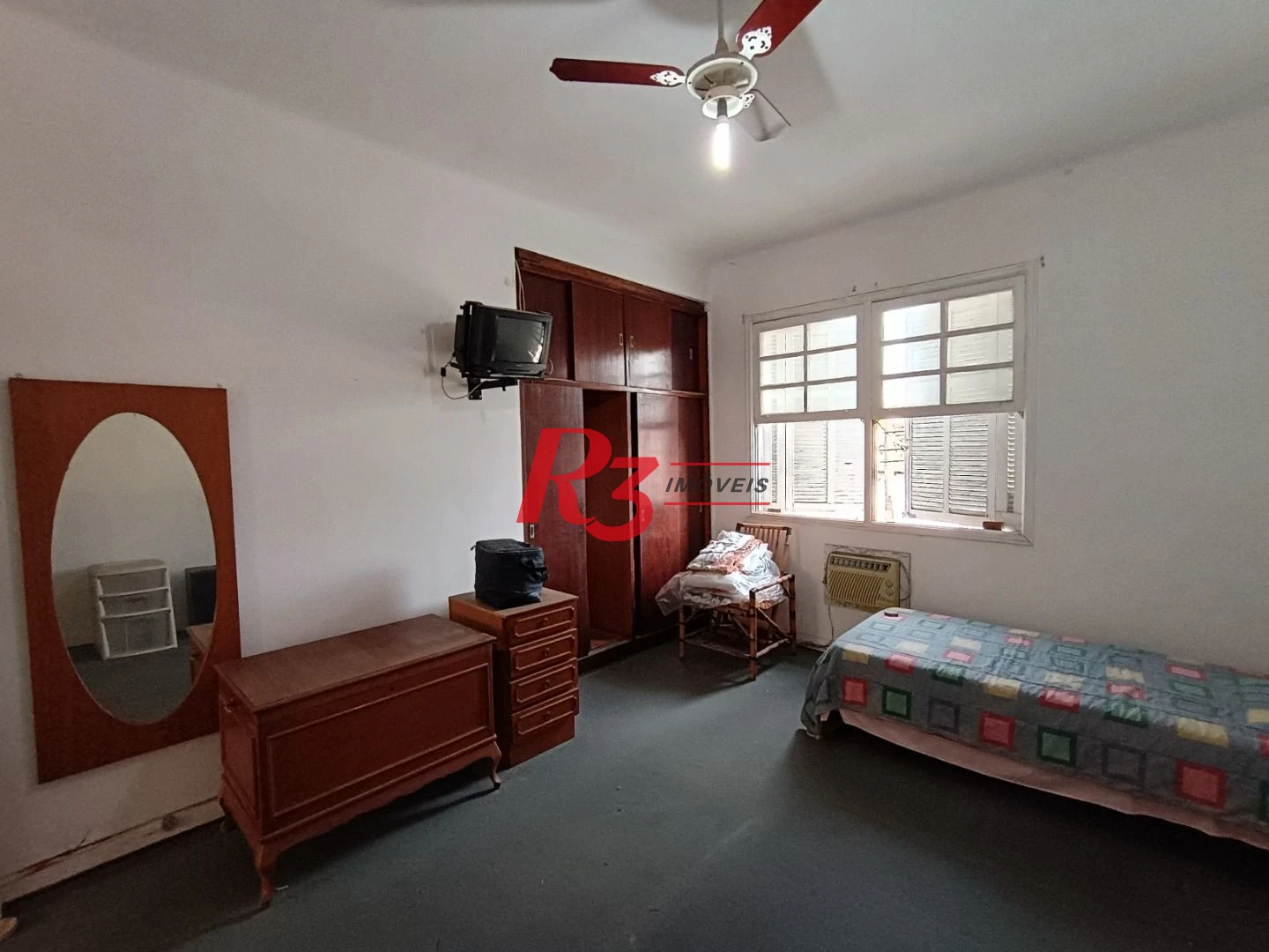 Casa com 2 dormitórios à venda, 120 m² por R$ 500.000,00 - Vila Valença - São Vicente/SP