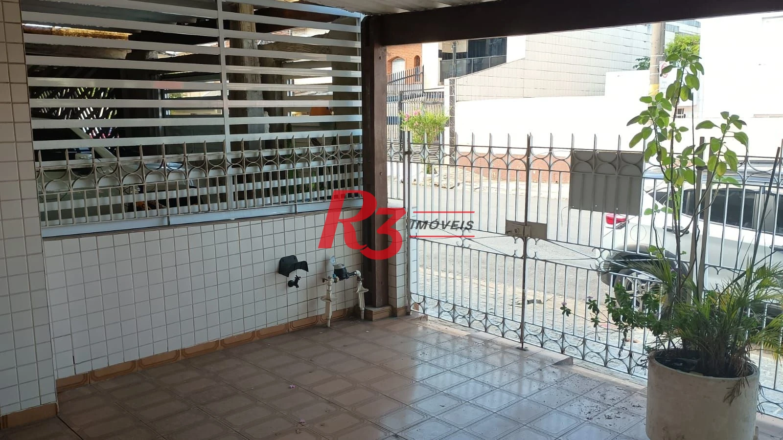 Casa com 2 dormitórios à venda, 120 m² por R$ 500.000,00 - Vila Valença - São Vicente/SP