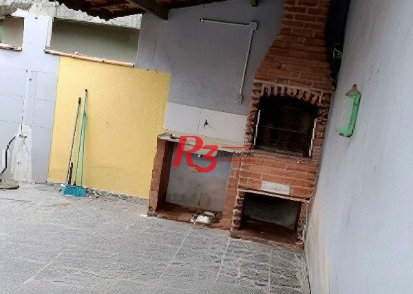 Casa com 2 dormitórios à venda, 180 m² por R$ 480.000,00 - Rádio Club - Santos/SP
