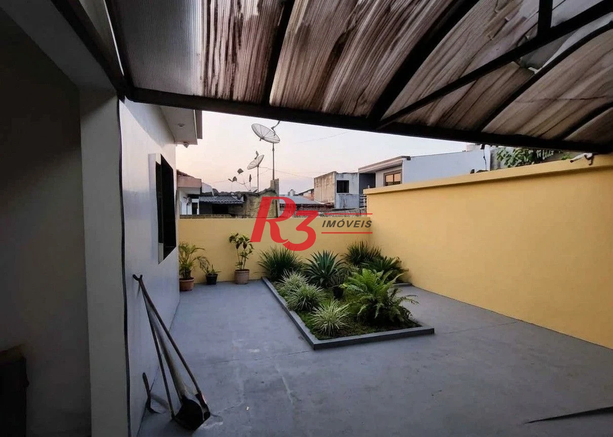Casa com 2 dormitórios à venda, 180 m² por R$ 480.000,00 - Rádio Club - Santos/SP
